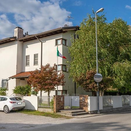 Апартаменты Casa Di Dino Udine Terenzano Terenzano  Экстерьер фото